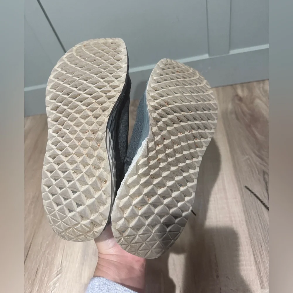 No Bull‎ gray shoes women's size 10 men's size 8.5
